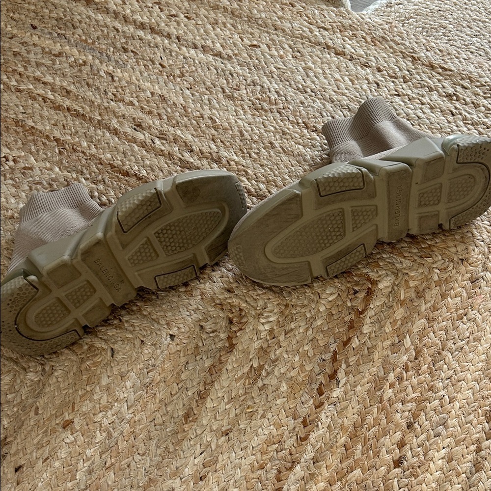 Balenciaga women’s Beige Sock Sneakers 38 Sz 8 authentic - Picture 5 of 7